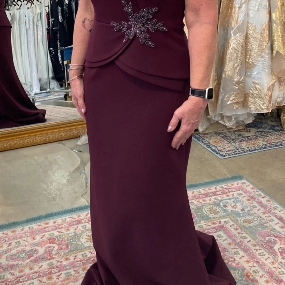 Alexander by Daymor Elegant Wine Evening Dress size 6